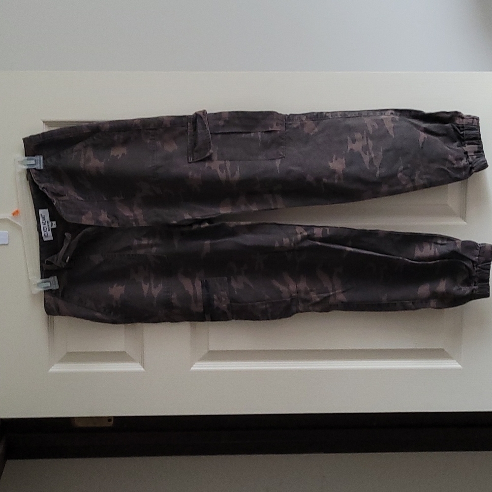 Camo cargo joggers, W S